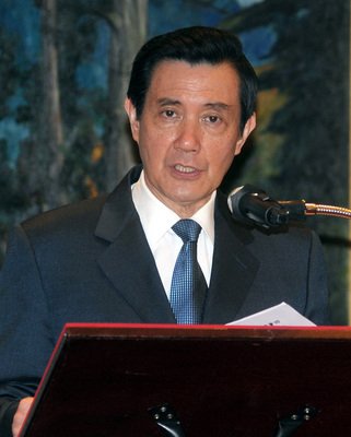 Maintaining status quo beneficial to cross-strait ties: President