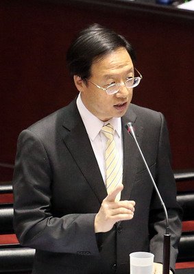 New health minister to be appointed within a month: Premier