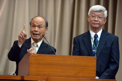 Finance Minister: Info on tainted edible oil available in two days