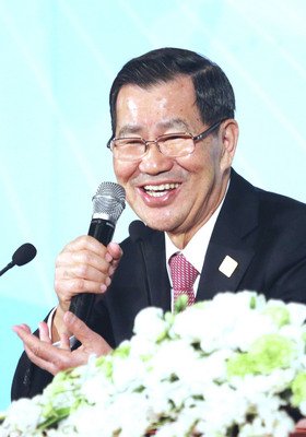 Former VP: Not feeling belittled at APEC