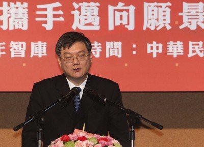 Economics minister not interested in retaining post