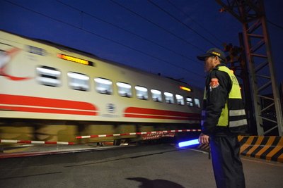 Train driver protests draw to a close, ensuring smooth holiday traffic