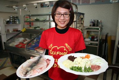 Demand for fish rises, bringing higher prices for New Year’s shoppers