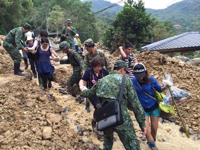 Army continues post-typhoon clean up and search efforts
