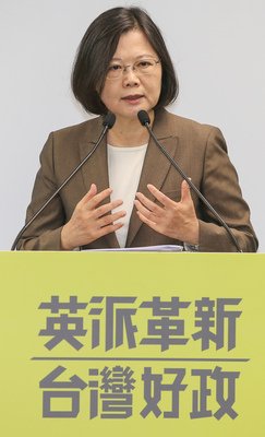 Tsai announces new policies on food safety