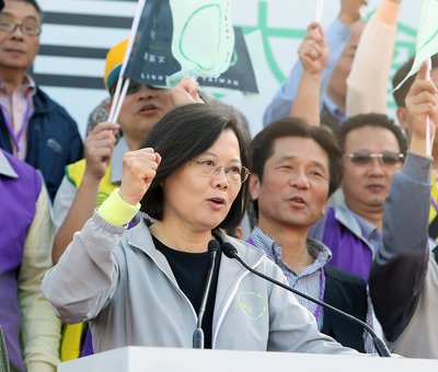 Tsai: Cross-strait exchanges began with a DPP president