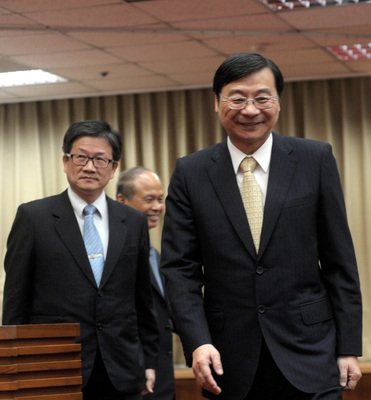Finance ministry continuing to stabilize stock market