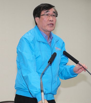 New Party’s Yok Mu-ming not eligible for chairman election: KMT