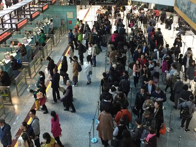 Taoyuan airport sees record passenger volume