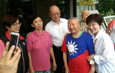 KMT’s Hung condemns verbal attack against elderly man