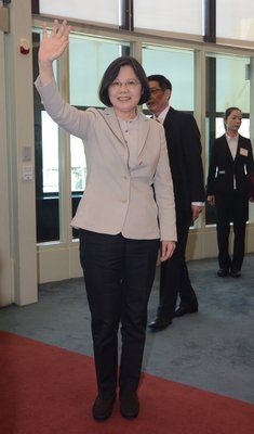 President Tsai departs for Panama, Paraguay