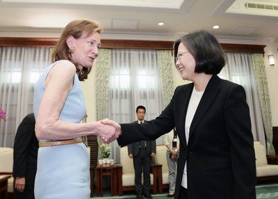 Accepting ‘1992 Consensus’ unlikely: Tsai