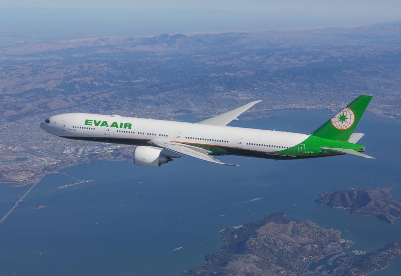 Taiwan and China restore direct flights to 10 Chinese cities