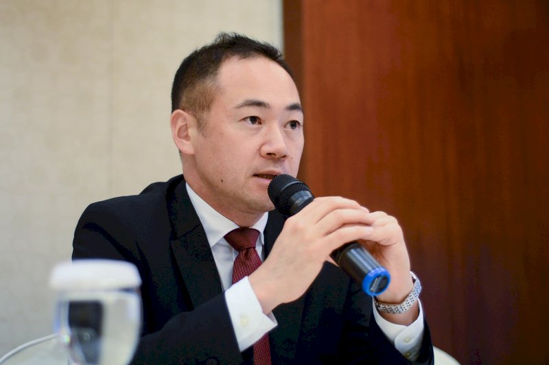 Senior Japanese lawmaker to visit Monday