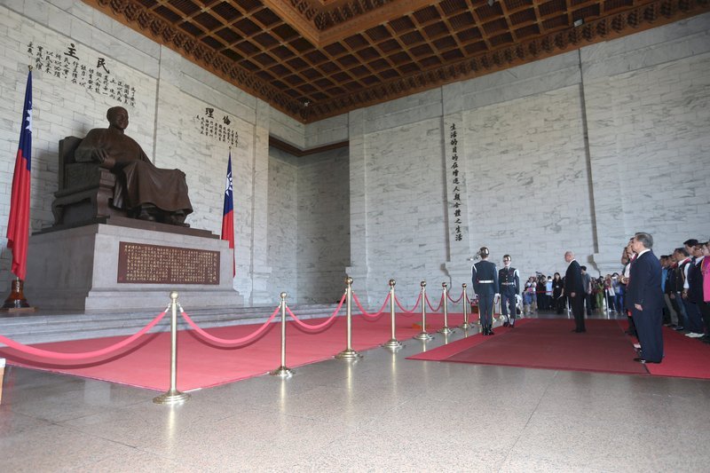 Depersonalization of CKS Memorial Hall is under discussion: Premier