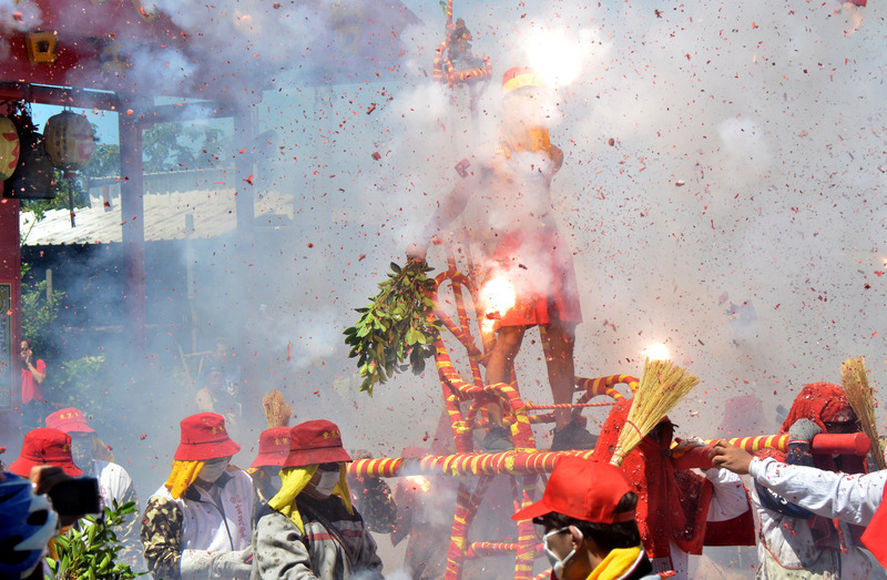 Ko Yu-fen and the Bombing of Master Handan