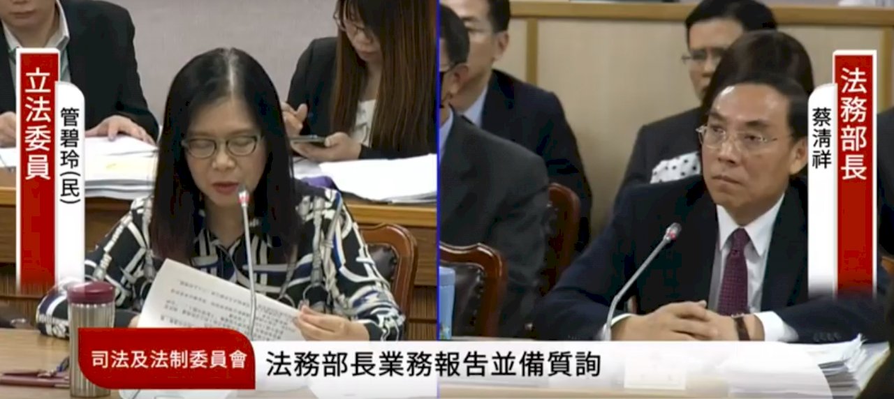Joint investigation to look into Denise Ho paint-pouring case