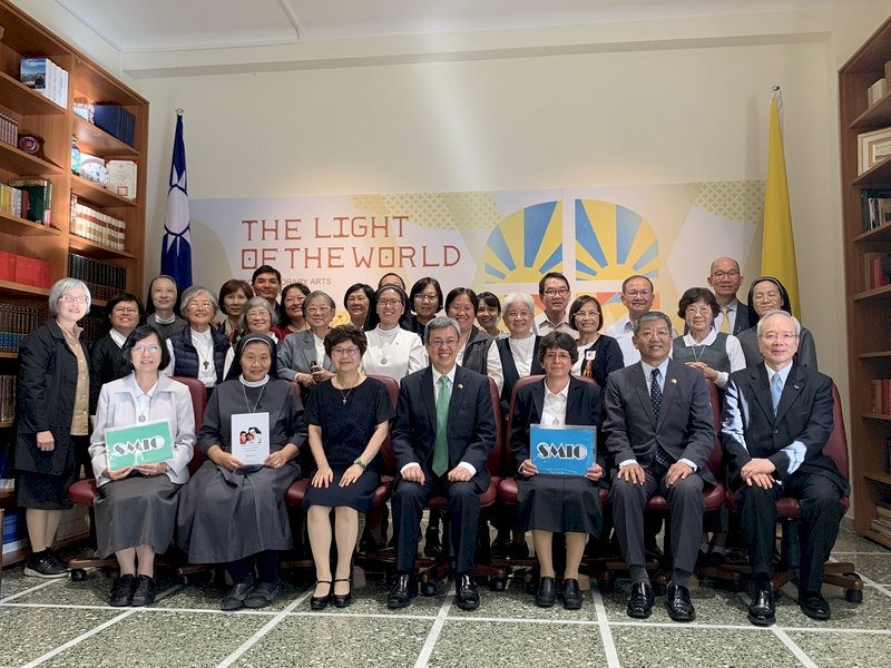 Vice President Chen attends canonization in Vatican