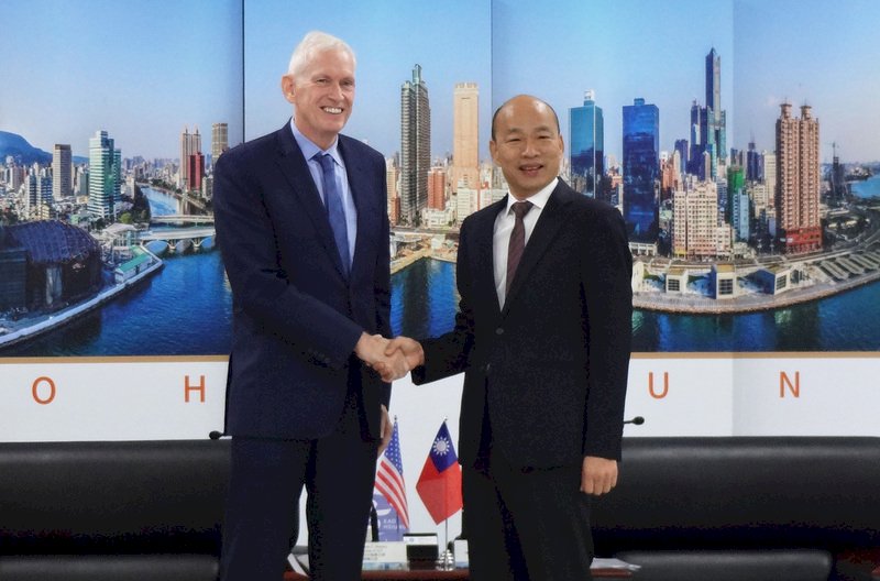 Han Kuo-yu meets with AIT chair James Moriarty