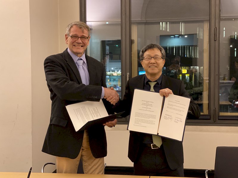 Taiwan and Germany sign driver’s license agreement