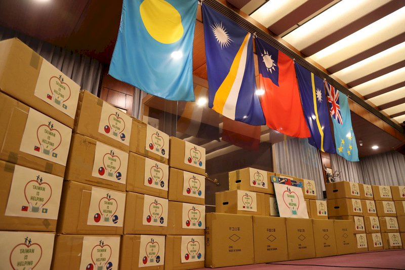 Taiwan donates 80,000 masks to Pacific allies