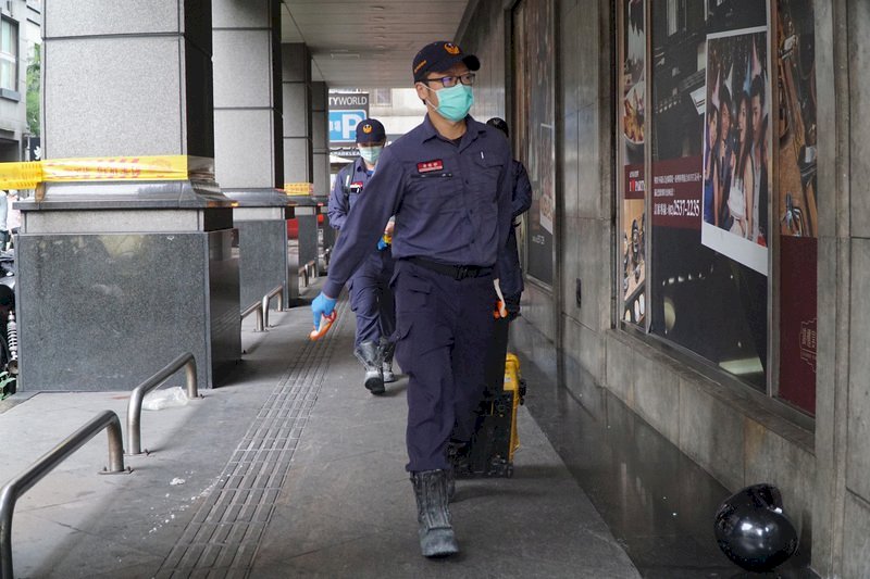 Fire at karaoke establishment claims five lives