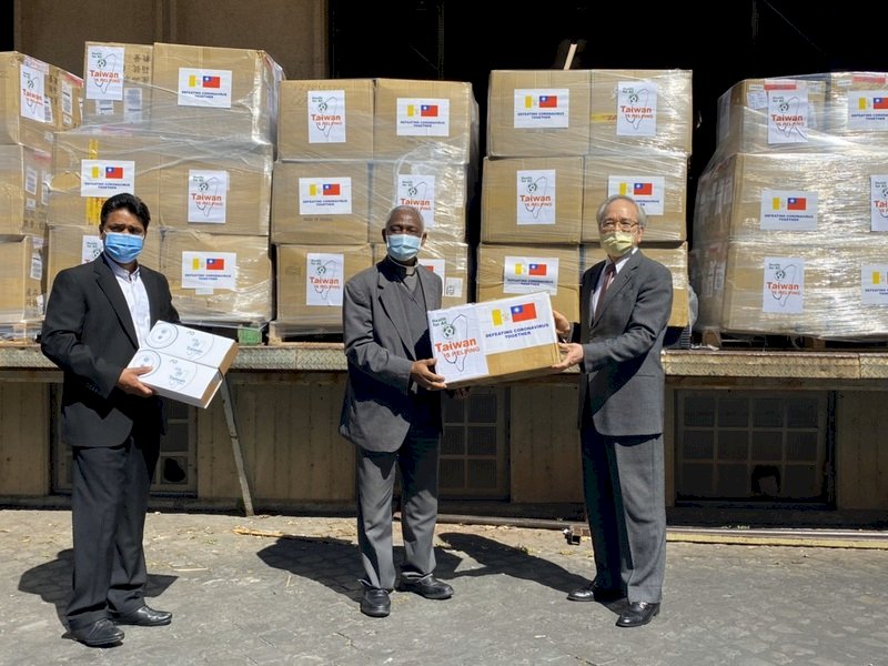 The Vatican to send 100,000 masks donated by Taiwan to Africa