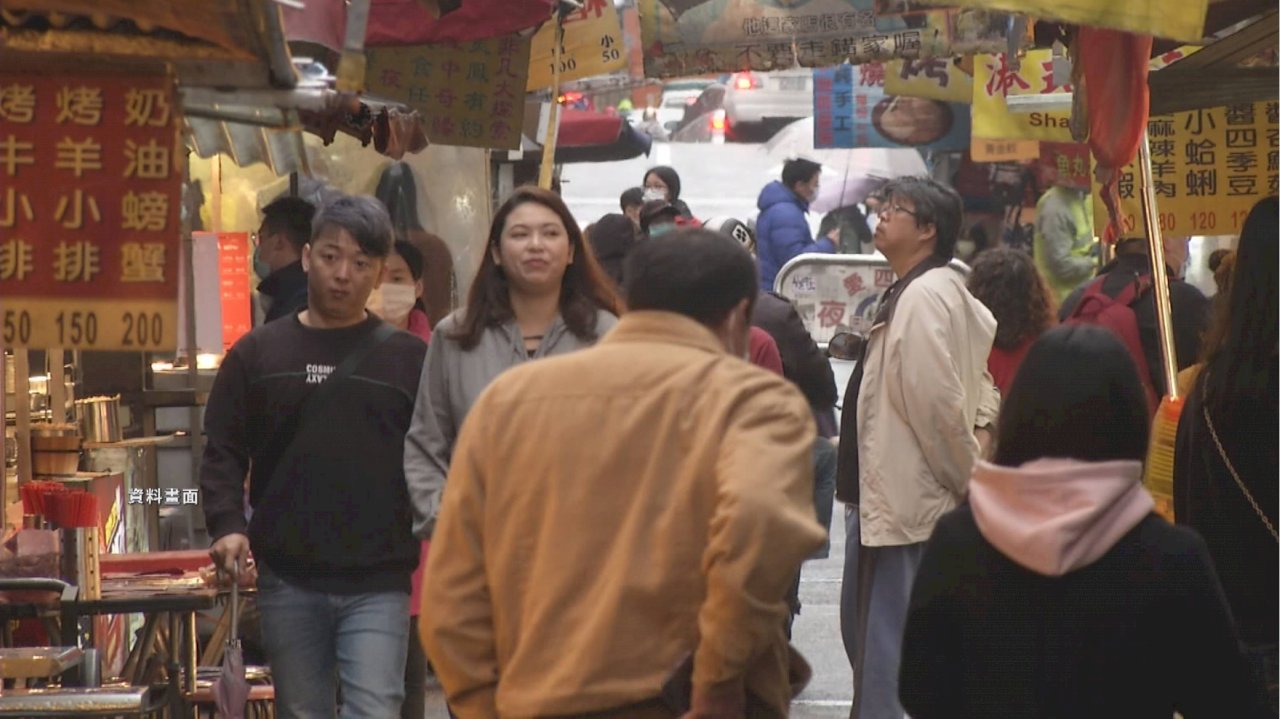 Government unveils details of stimulus voucher plan