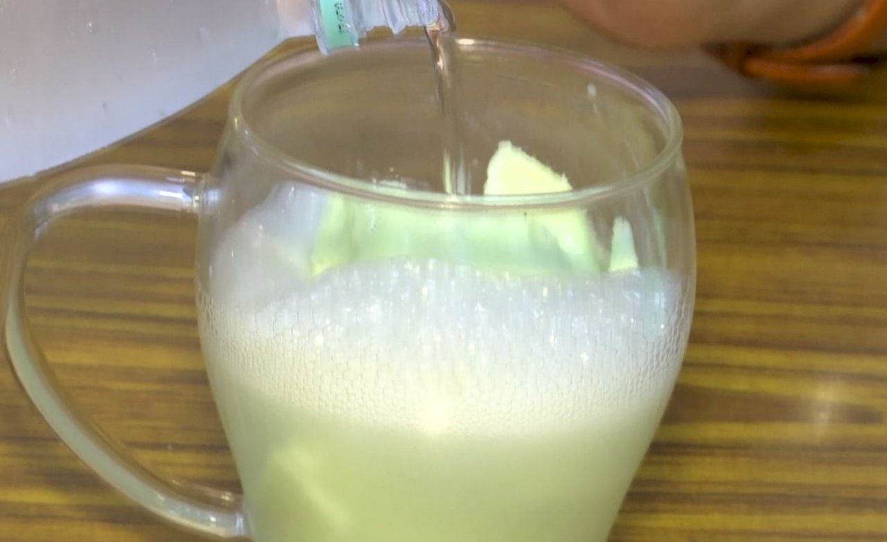 VIDEO: People in Taiwan get creative with ice desserts