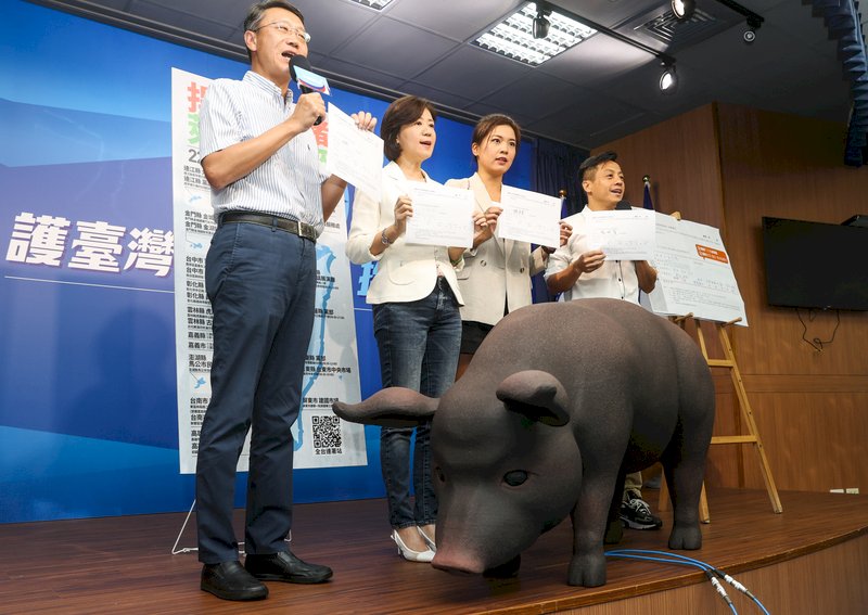 KMT to gather signatures for food safety referendum over weekend