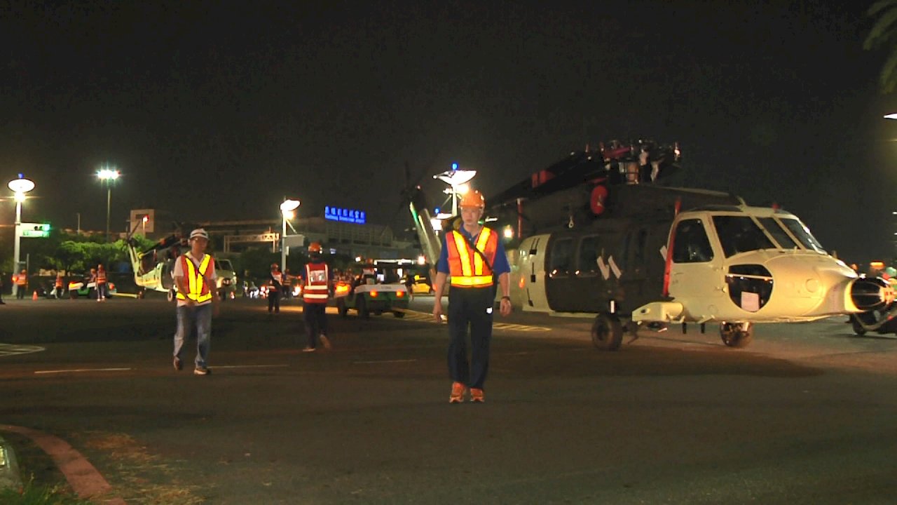 VIDEO: Final batch of Black Hawks for rescue missions arrives in Kaohsiung