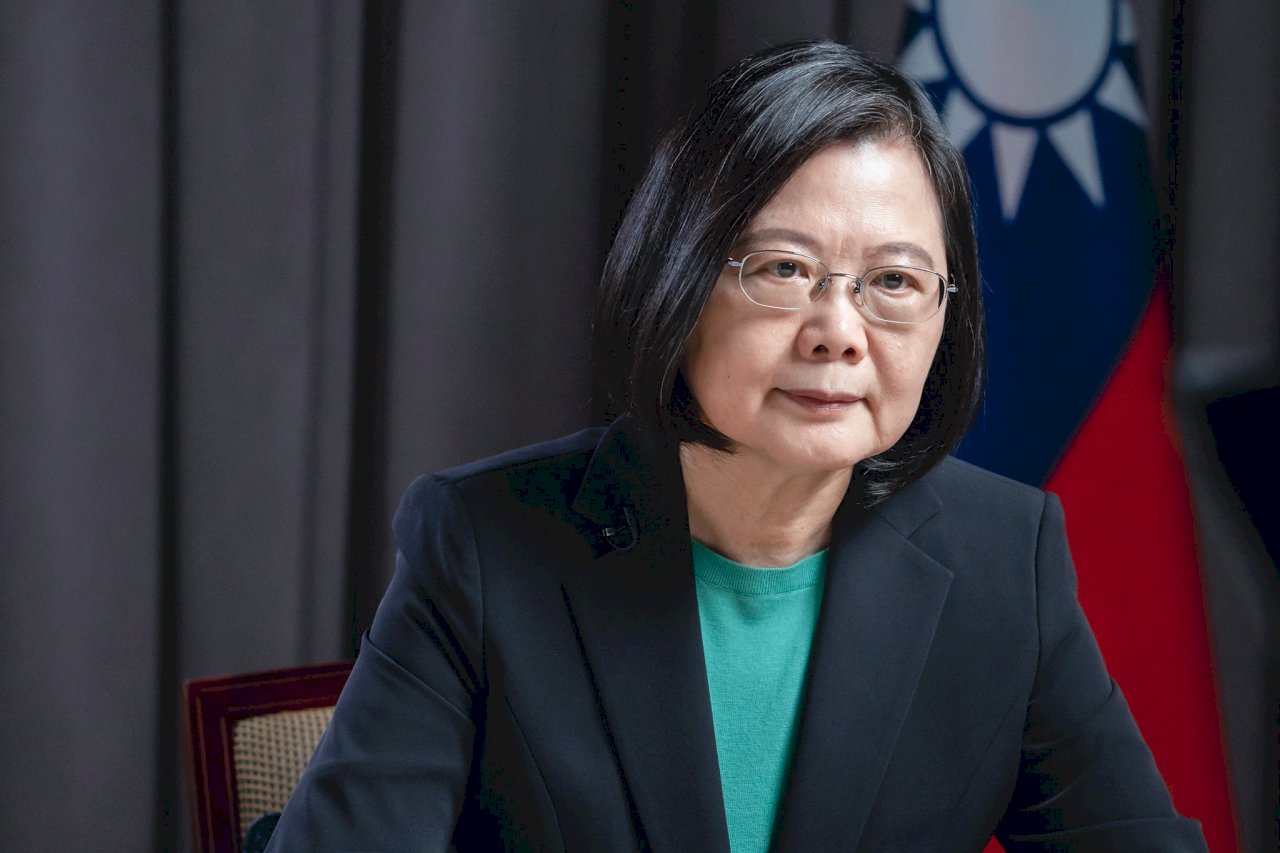 Tsai urges public to exam their “contact history” amid cluster infection