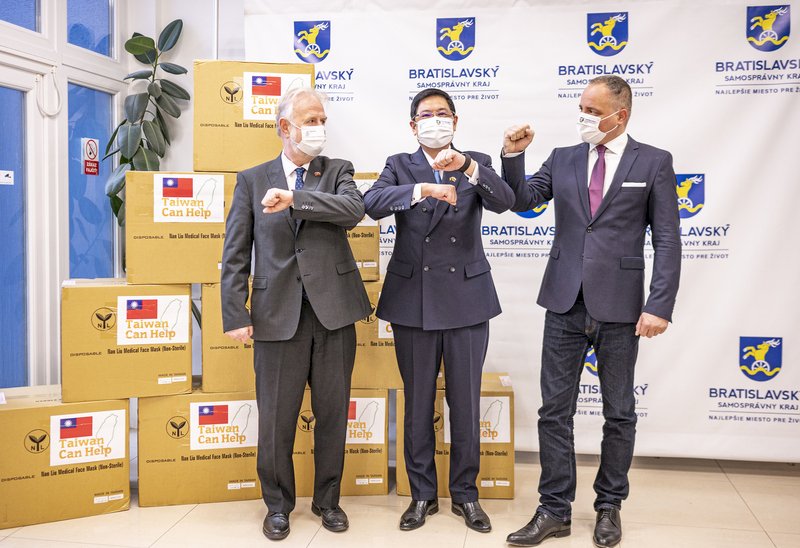 Slovak region thanks Kaohsiung for donation of 300,000 masks