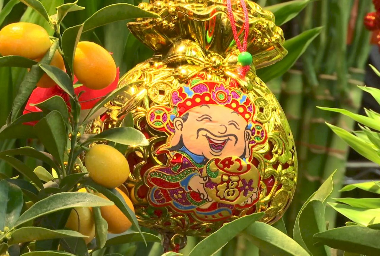 Video: A prosperous New Year? Not for many people in Taiwan