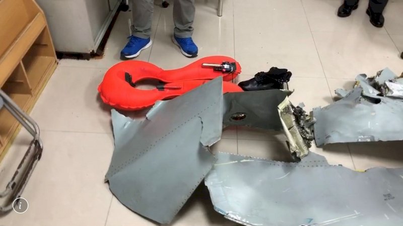 Search continues for missing F-5E fighter pilot following crash