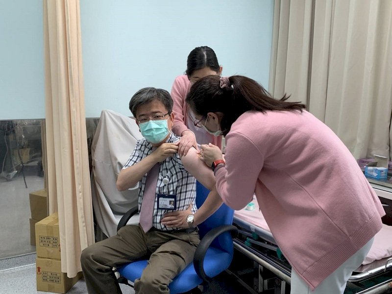 Over 60% Taiwan firms agree to paid leave for COVID vaccinations