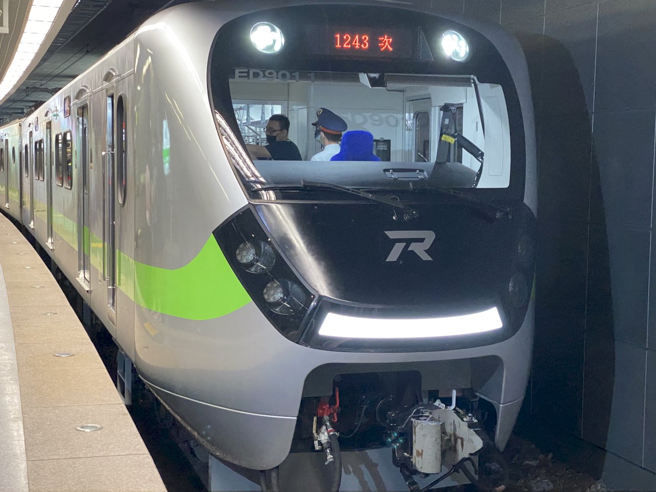 TRA responds to allegation of issues with EMU900 train series