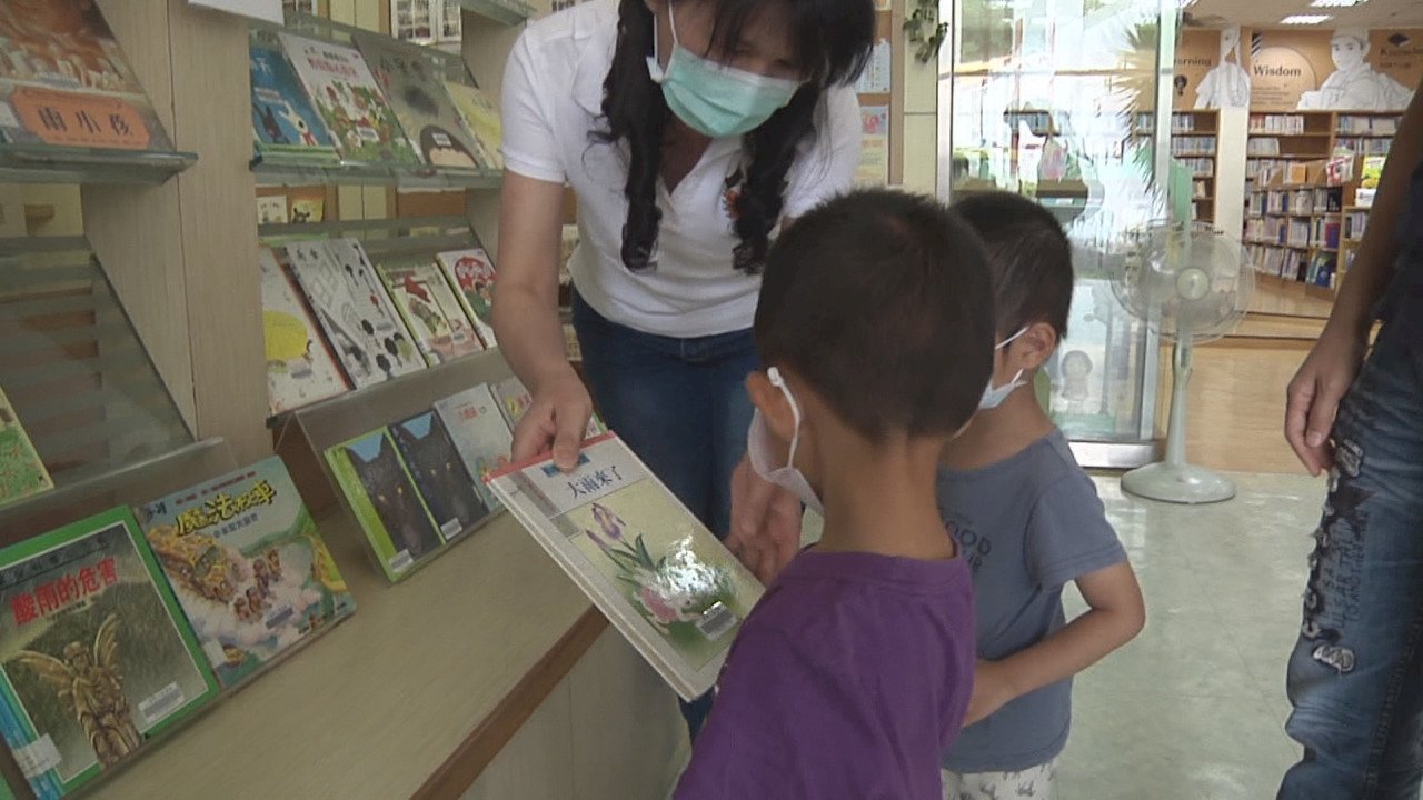 VIDEO: Sanwan Library top for checked-out books for 7 years