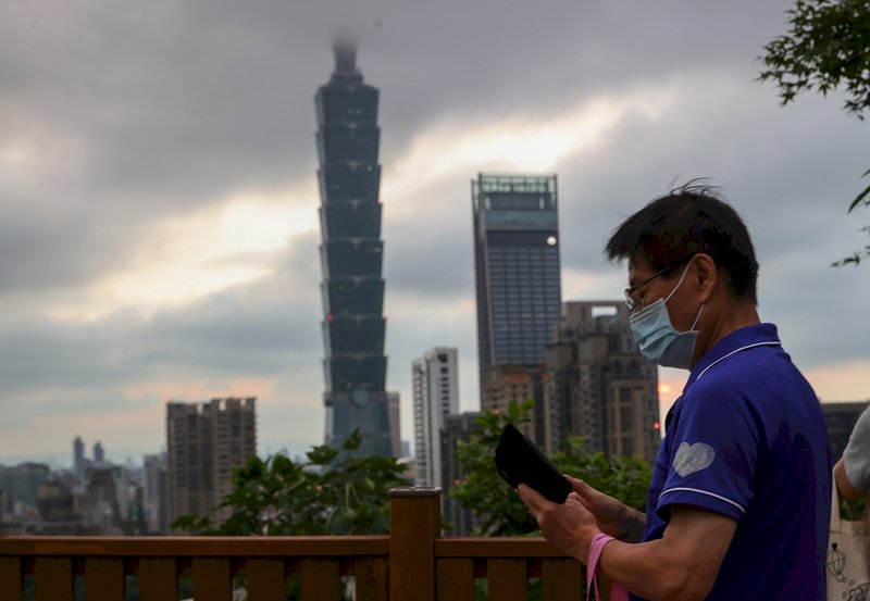 Taiwan sees 302 local cases, 331 backlogged cases on Wednesday