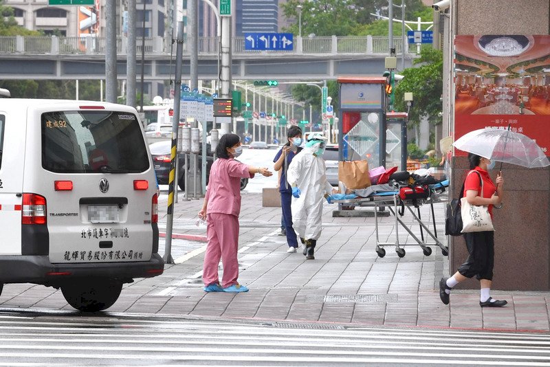 COVID-19: Taiwan reports 320 new domestic, 166 backlogged cases