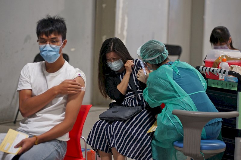 COVID-19 (07/19): Taiwan reports 15 more local cases, 1 death