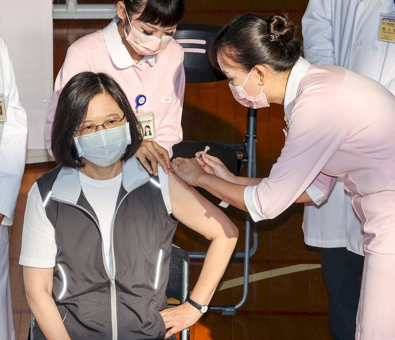 Taiwan asking Japan to accept Medigen vaccine for eased entry requirements