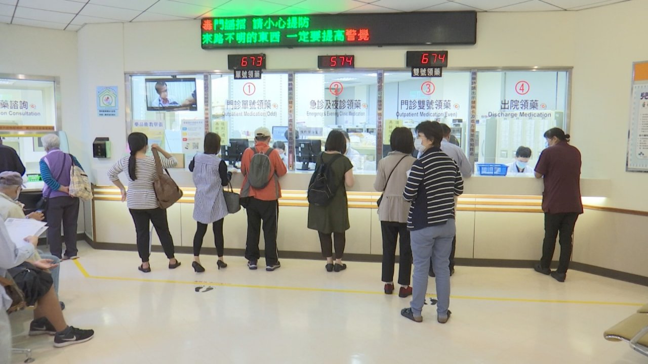 VIDEO: Average Taiwan resident uses health service 16 times a year