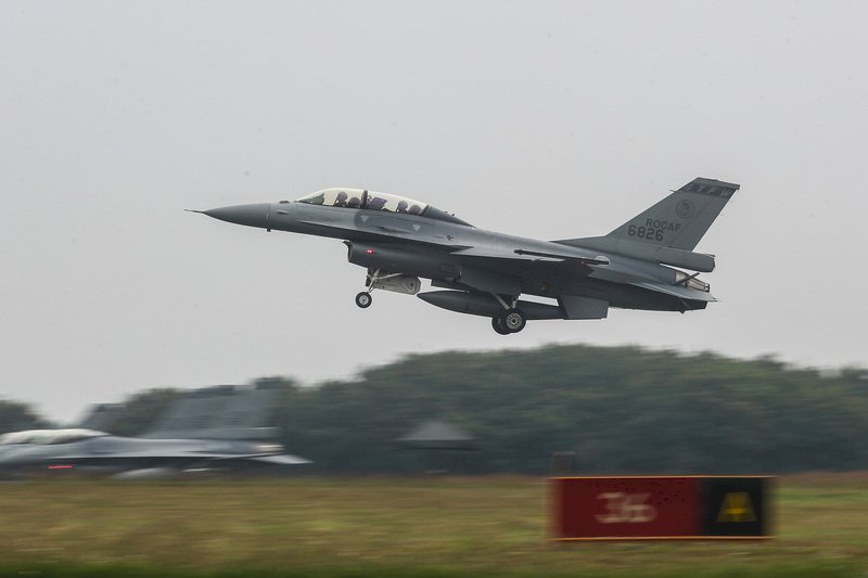 VIDEO: Taiwan’s air force in talks with global counterparts