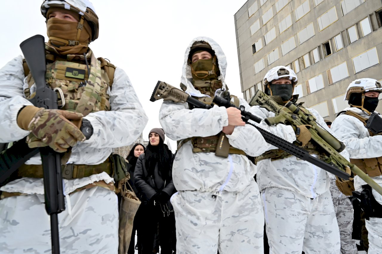Taiwan calls for peaceful solution in Ukraine