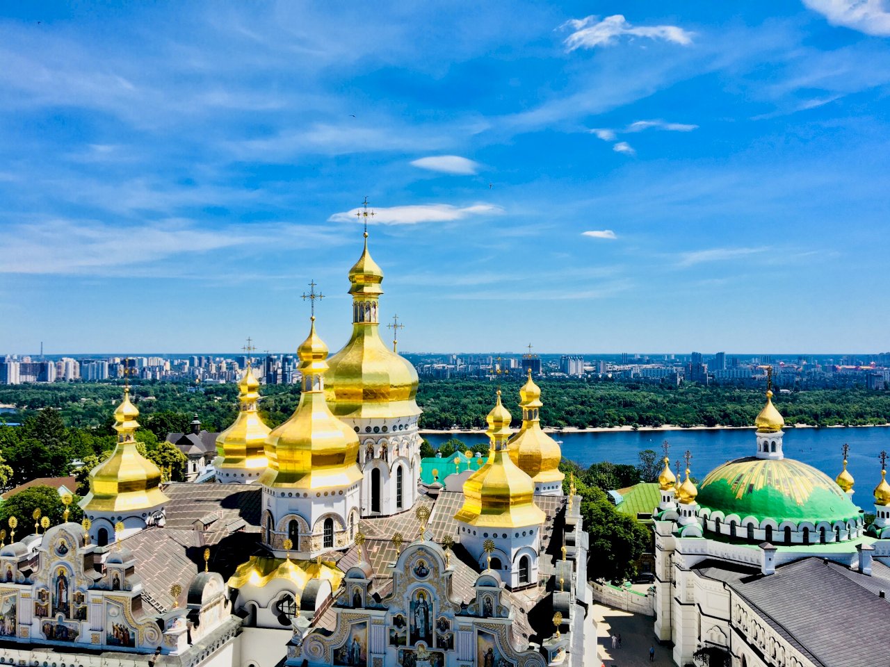 Taiwan to take in 10 Ukrainian academics and students