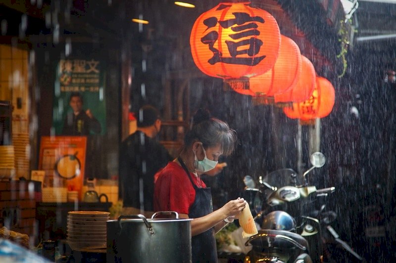 Taiwan records over 100 COVID deaths for 2nd day