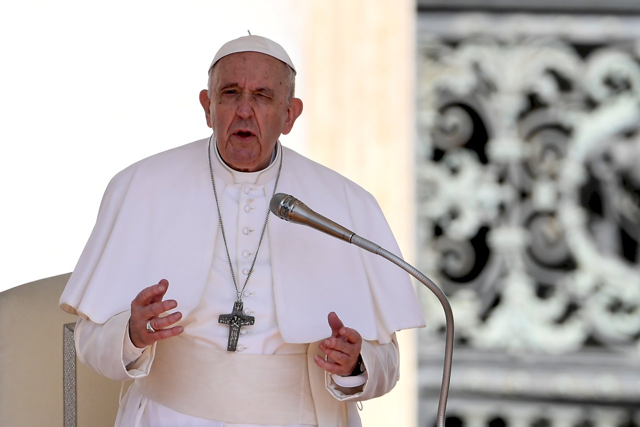 Foreign ministry hopes Vatican-Beijing deal will bolster religious freedoms in China