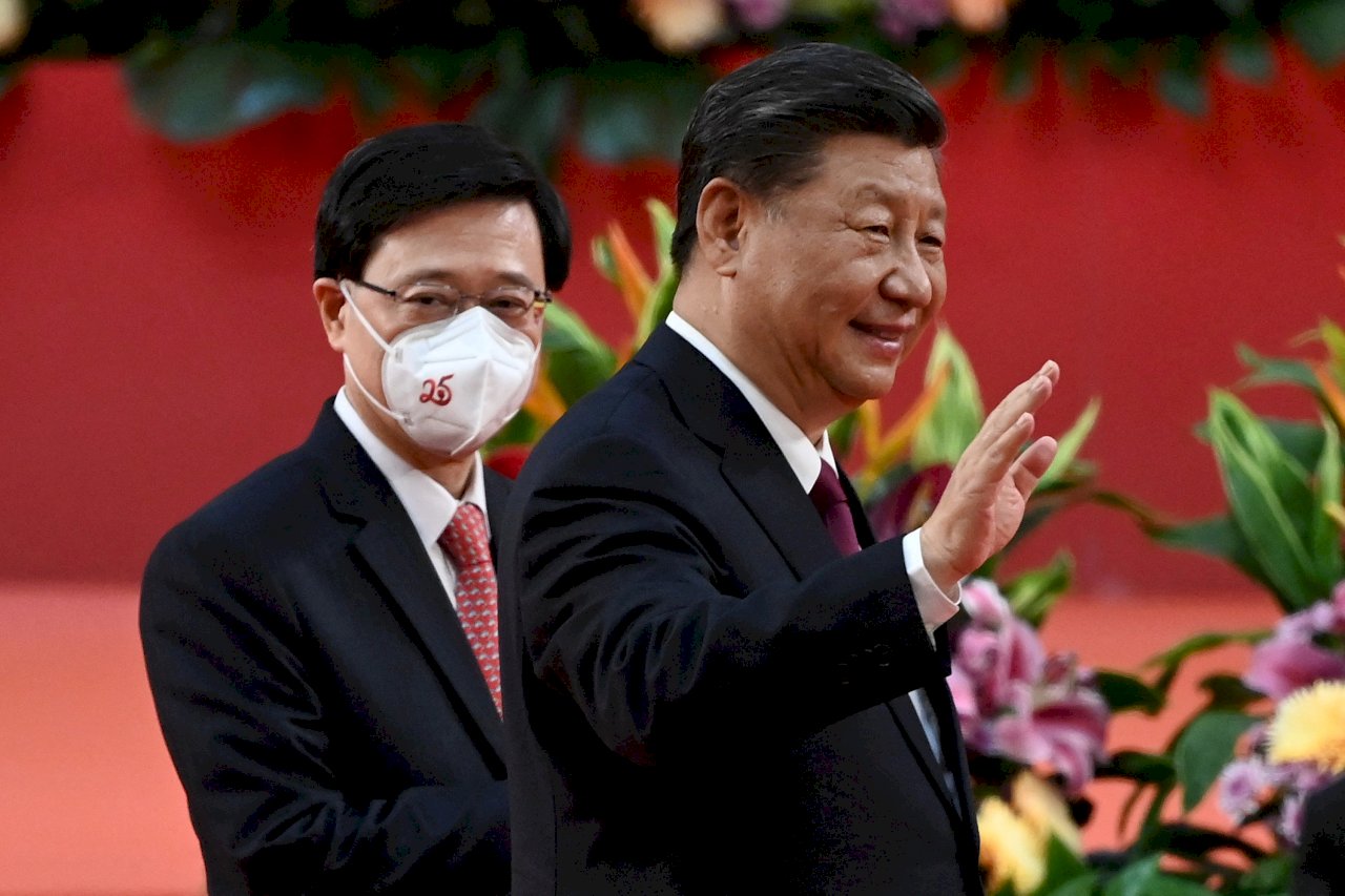 US and Taiwan confer about upcoming call with Beijing