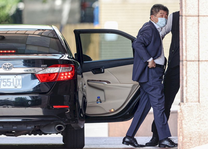 Health Minister Chen resigns to run for Taipei mayor